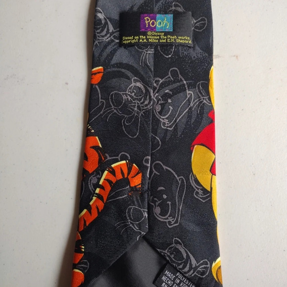 Lot Of 4 Disney Themed Men's Neck Ties -Winnie The Pooh, Goofy , Mickey -Y2K - Picture 3 of 10
